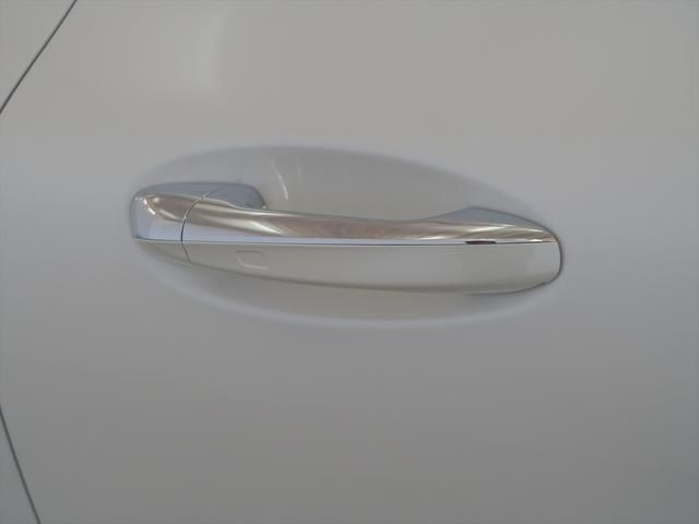 Eクラス E200 カブリオレ スポーツ レザーパッケージ Bluetooth接続 ETC LEDヘッドライト TV アイドリングストップ クルーズコントロール コネクテッド機能 サイドカメラ シートヒーター トランクスルー ナビ(28枚目)