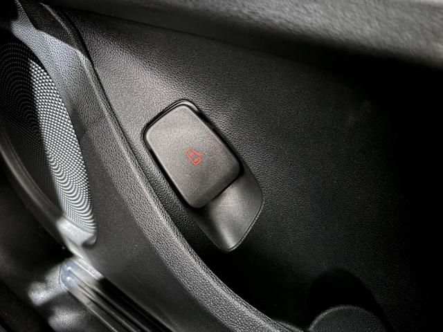 アイコン　弊社デモカー登録車両　ＥＶ車　ガラスルーフ　アダクティブクルーズコントロール　ＡｐｐｌｅＣａｒＰｌａｙ　ＬＥＤヘッドライト　ＥＴＣ２．０　バックカメラ　１７インチダイヤモンドカットアルミホイール(38枚目)