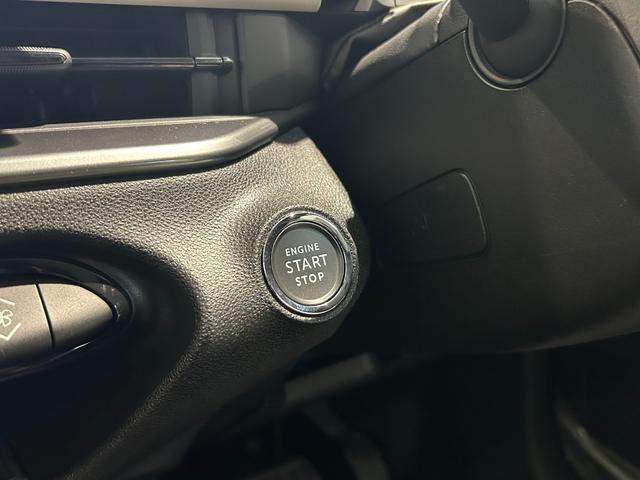 ６００ｅ ラ　プリマ　政欽定中古車　弊社デモカー車両　デジタルインナーミラー　ドライブレコーダー　ＥＴＣ　純正ナビ搭載　ＡｐｐｌｅｃａｒＰｌａｙ＆Ａｎｄｒｏｉｄａｕｔｏ対応　ハンズフリーパワーテールゲート　オンボード充電可（18枚目）