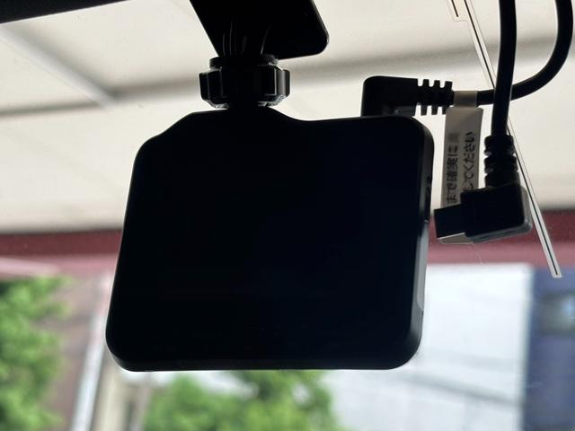 ステルヴィオ 　２．２　ターボ　ディーゼル　Ｑ４　ＴＩ　革シート　ＡｐｐｌｅＣａｒＰｌａｙ　バックカメラ　禁煙車　４ＷＤ　タンレザーシート　認定中古車　ヴェスヴィオグレーメタリック（40枚目）