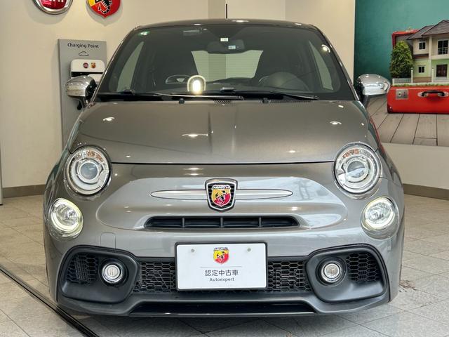 アバルト５９５ ベースグレード　左ハンドル　５速ＭＴ　メイクユアスコーピオン　カスタムオーダープラン　グリジオレコード×ブラックルーフ　ブラックインサート　ＡＢＡＲＴＨデカール（3枚目）