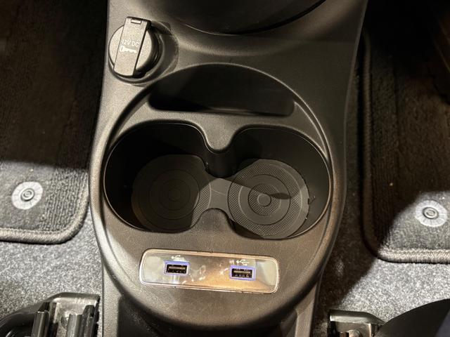 500 1.2 カルト 正規認定中古車 ワンオーナー ETC ドライブレコーダー前後カメラ クルーズコントロール パドルシフト AppleCarPlay&AndroidAuto対応ディスプレイオーディオ(25枚目)
