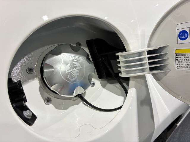 アバルト695C ツーリズモ レコモン・純正ドライブレコーダー前後・ETC2.0・純正ミラーモニターバックカメラ(46枚目)