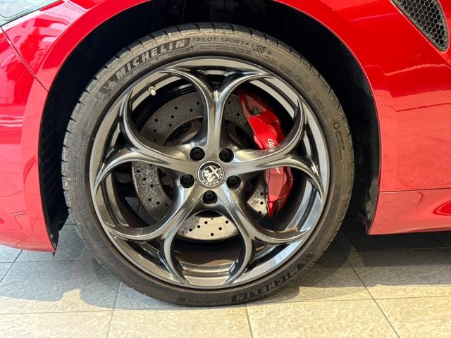 ジュリア クアドリフォリオ クアドリフォリオ HarmanKardonサウンド ACC 純正19AW AppleCarPlay 衝突軽減 ハーフレザー 前席シートヒーター デュアルオートエアコン バックカメラ 禁煙車(29枚目)