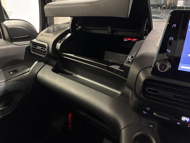 ドブロ マキシ 正規認定中古車 ワンオーナー 禁煙車 ETC ドライブレコーダー AppleCarPlay&AndroidAuto対応ディスプレイオーディオ LEDヘッドライト(55枚目)