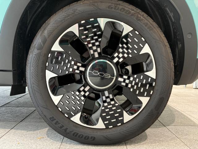 600ハイブリッド ラ プリマ 弊社デモカー車両 メーカー保証継承(15枚目)