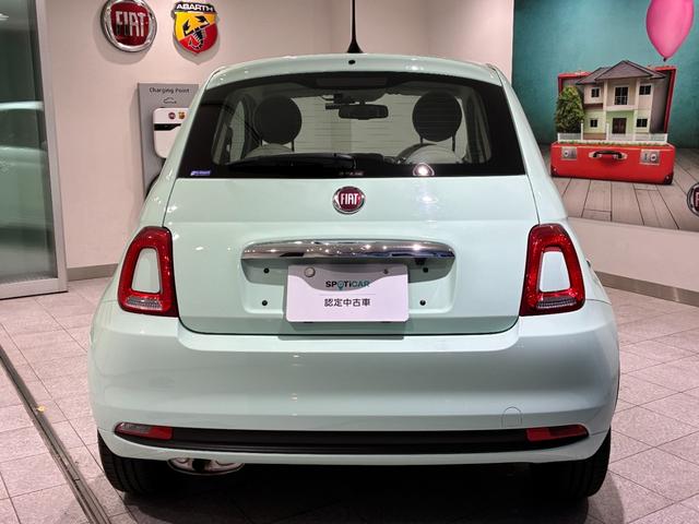 500 1.2 ポップ ETC ドラレコ前後 ワンオーナー 禁煙 正規認定中古車 弊社ユーザー仕入車両 チェック柄ファブリックシート AppleCarPlay&AndroidAuto対応オーディオ 本革巻きステアリング(7枚目)