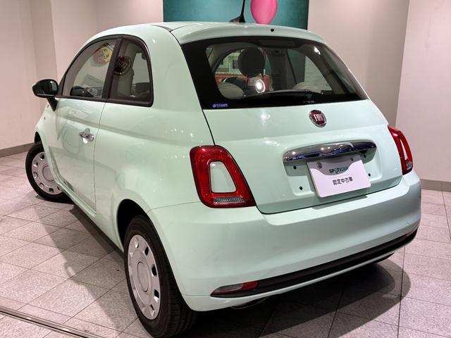 500 1.2 ポップ ETC ドラレコ前後 ワンオーナー 禁煙 正規認定中古車 弊社ユーザー仕入車両 チェック柄ファブリックシート AppleCarPlay&AndroidAuto対応オーディオ 本革巻きステアリング(8枚目)