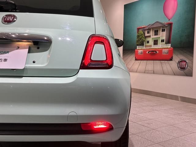 500 1.2 ポップ ETC ドラレコ前後 ワンオーナー 禁煙 正規認定中古車 弊社ユーザー仕入車両 チェック柄ファブリックシート AppleCarPlay&AndroidAuto対応オーディオ 本革巻きステアリング(13枚目)