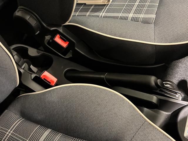 500 1.2 ポップ ETC ドラレコ前後 ワンオーナー 禁煙 正規認定中古車 弊社ユーザー仕入車両 チェック柄ファブリックシート AppleCarPlay&AndroidAuto対応オーディオ 本革巻きステアリング(39枚目)