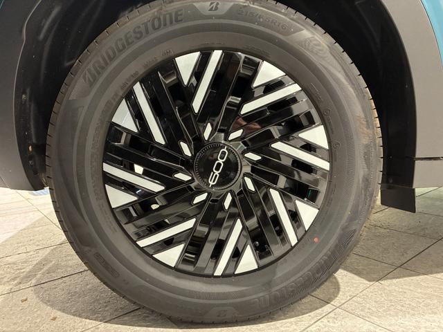 600ハイブリッド ベースグレード 弊社代車使用車 1オーナー(15枚目)