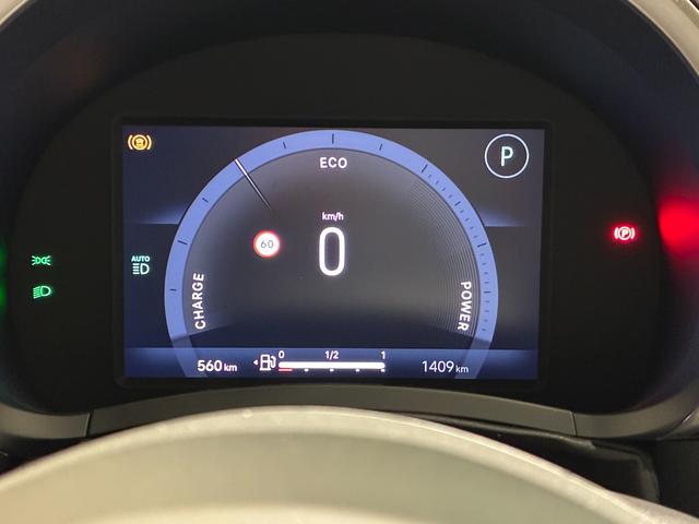 600ハイブリッド ベースグレード 弊社代車使用車 1オーナー(32枚目)