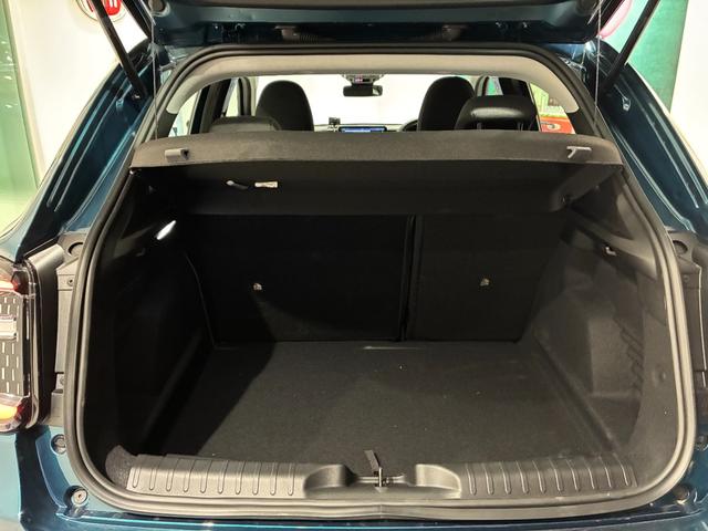 600ハイブリッド ベースグレード 弊社代車使用車 1オーナー(41枚目)