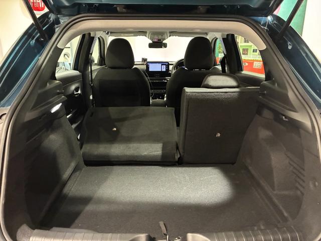 600ハイブリッド ベースグレード 弊社代車使用車 1オーナー(42枚目)