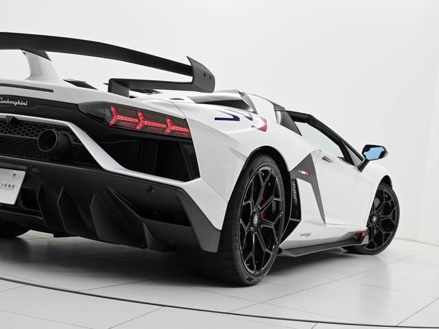 アヴェンタドール ＳＶＪロードスター　Ｌａｍｂｏｒｇｈｉｎｉ認定中古車　メーカー保証付　ロードアシスタンス　Ｓｅｌｅｚｉｏｎｅ　Ｌａｍｂｏｒｇｈｉｎｉ　Ｃｅｒｔｉｆｉｅｄ　Ｐｒｅ－Ｏｗｎｅｄ（25枚目）