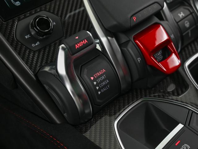 ウルス ペルフォルマンテ　Ｌａｍｂｏｒｇｈｉｎｉ認定中古車　メーカー保証付　ロードアシスタンス　Ｓｅｌｅｚｉｏｎｅ　Ｌａｍｂｏｒｇｈｉｎｉ　Ｃｅｒｔｉｆｉｅｄ　Ｐｒｅ－Ｏｗｎｅｄ（18枚目）