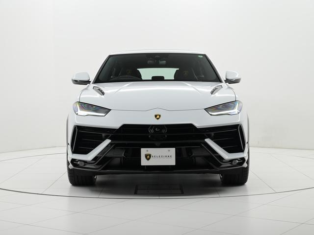 ウルス ペルフォルマンテ　Ｌａｍｂｏｒｇｈｉｎｉ認定中古車　メーカー保証付　ロードアシスタンス　Ｓｅｌｅｚｉｏｎｅ　Ｌａｍｂｏｒｇｈｉｎｉ　Ｃｅｒｔｉｆｉｅｄ　Ｐｒｅ－Ｏｗｎｅｄ（2枚目）
