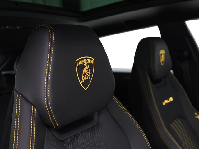 ウルス ペルフォルマンテ　Ｌａｍｂｏｒｇｈｉｎｉ認定中古車　メーカー保証付　ロードアシスタンス　Ｓｅｌｅｚｉｏｎｅ　Ｌａｍｂｏｒｇｈｉｎｉ　Ｃｅｒｔｉｆｉｅｄ　Ｐｒｅ－Ｏｗｎｅｄ（9枚目）