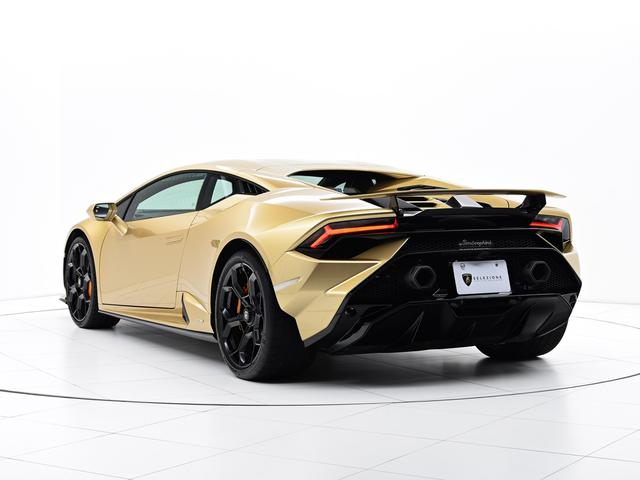 ウラカン テクニカ　（ＬＤＦ）　Ｌａｍｂｏｒｇｈｉｎｉ認定中古車　メーカー保証付　ロードアシスタンス　Ｓｅｌｅｚｉｏｎｅ　Ｌａｍｂｏｒｇｈｉｎｉ　Ｃｅｒｔｉｆｉｅｄ　Ｐｒｅ－Ｏｗｎｅｄ（6枚目）