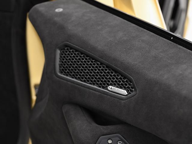 ウラカン テクニカ　（ＬＤＦ）　Ｌａｍｂｏｒｇｈｉｎｉ認定中古車　メーカー保証付　ロードアシスタンス　Ｓｅｌｅｚｉｏｎｅ　Ｌａｍｂｏｒｇｈｉｎｉ　Ｃｅｒｔｉｆｉｅｄ　Ｐｒｅ－Ｏｗｎｅｄ（11枚目）