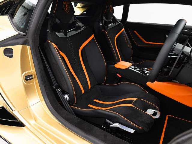 ウラカン テクニカ　（ＬＤＦ）　Ｌａｍｂｏｒｇｈｉｎｉ認定中古車　メーカー保証付　ロードアシスタンス　Ｓｅｌｅｚｉｏｎｅ　Ｌａｍｂｏｒｇｈｉｎｉ　Ｃｅｒｔｉｆｉｅｄ　Ｐｒｅ－Ｏｗｎｅｄ（12枚目）