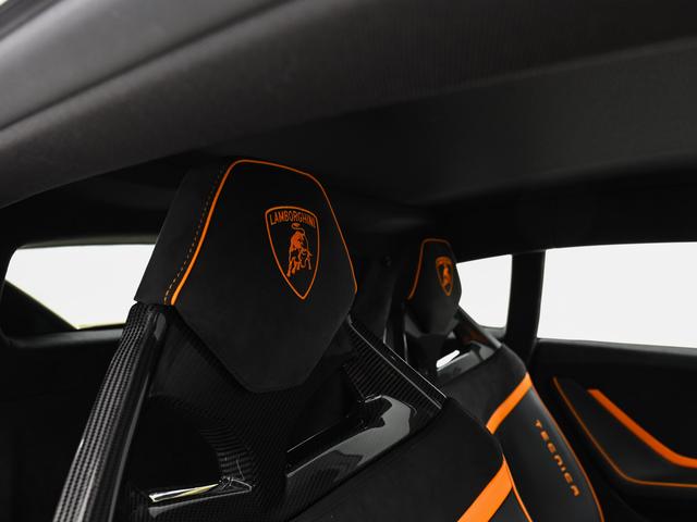ウラカン テクニカ　（ＬＤＦ）　Ｌａｍｂｏｒｇｈｉｎｉ認定中古車　メーカー保証付　ロードアシスタンス　Ｓｅｌｅｚｉｏｎｅ　Ｌａｍｂｏｒｇｈｉｎｉ　Ｃｅｒｔｉｆｉｅｄ　Ｐｒｅ－Ｏｗｎｅｄ（13枚目）
