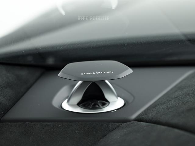 ウルス 　Ｐｅｒｆｏｒｍａｎｔｅ　Ｌａｍｂｏｒｇｈｉｎｉ認定中古車　メーカー保証付　ロードアシスタンス　Ｓｅｌｅｚｉｏｎｅ　Ｌａｍｂｏｒｇｈｉｎｉ　Ｃｅｒｔｉｆｉｅｄ　Ｐｒｅ－Ｏｗｎｅｄ（12枚目）
