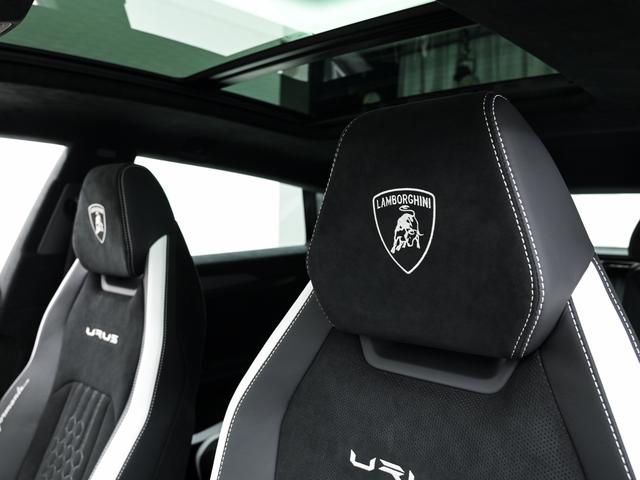 ウルス 　Ｐｅｒｆｏｒｍａｎｔｅ　Ｌａｍｂｏｒｇｈｉｎｉ認定中古車　メーカー保証付　ロードアシスタンス　Ｓｅｌｅｚｉｏｎｅ　Ｌａｍｂｏｒｇｈｉｎｉ　Ｃｅｒｔｉｆｉｅｄ　Ｐｒｅ－Ｏｗｎｅｄ（15枚目）