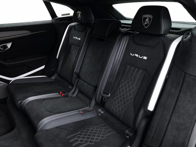 ウルス 　Ｐｅｒｆｏｒｍａｎｔｅ　Ｌａｍｂｏｒｇｈｉｎｉ認定中古車　メーカー保証付　ロードアシスタンス　Ｓｅｌｅｚｉｏｎｅ　Ｌａｍｂｏｒｇｈｉｎｉ　Ｃｅｒｔｉｆｉｅｄ　Ｐｒｅ－Ｏｗｎｅｄ（19枚目）