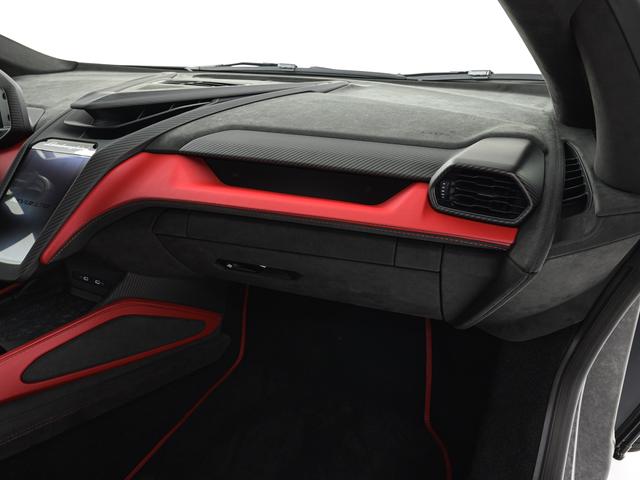 レヴエルト ６．５　４ＷＤ　Ｂｉａｎｃｏ　Ａｓｏｐｏ　Ｌａｍｂｏｒｇｈｉｎｉ認定中古車　メーカー保証付　ロードアシスタンス　Ｓｅｌｅｚｉｏｎｅ　Ｌａｍｂｏｒｇｈｉｎｉ　Ｃｅｒｔｉｆｉｅｄ　Ｐｒｅ－Ｏｗｎｅｄ（16枚目）