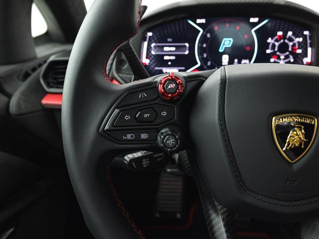 レヴエルト ６．５　４ＷＤ　Ｂｉａｎｃｏ　Ａｓｏｐｏ　Ｌａｍｂｏｒｇｈｉｎｉ認定中古車　メーカー保証付　ロードアシスタンス　Ｓｅｌｅｚｉｏｎｅ　Ｌａｍｂｏｒｇｈｉｎｉ　Ｃｅｒｔｉｆｉｅｄ　Ｐｒｅ－Ｏｗｎｅｄ（19枚目）