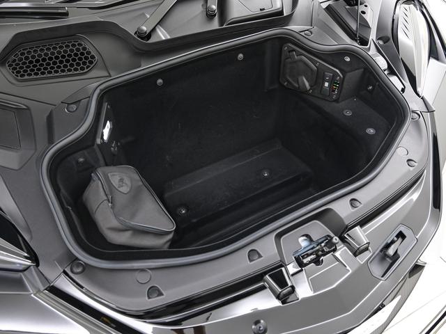 レヴエルト 6.5 4WD Grigio Hati Lamborghini認定中古車 メーカー保証付 ロードアシスタンス Selezione Lamborghini Certified Pre-Owned(10枚目)