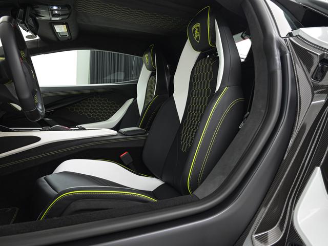 レヴエルト 6.5 4WD Grigio Hati Lamborghini認定中古車 メーカー保証付 ロードアシスタンス Selezione Lamborghini Certified Pre-Owned(13枚目)