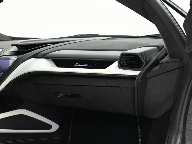 レヴエルト 6.5 4WD Grigio Hati Lamborghini認定中古車 メーカー保証付 ロードアシスタンス Selezione Lamborghini Certified Pre-Owned(16枚目)