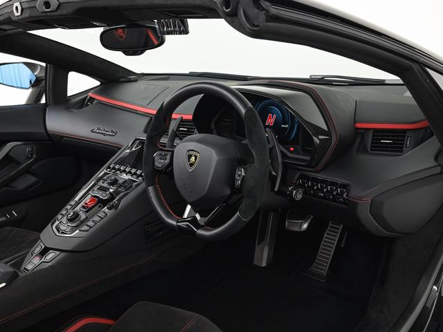 アヴェンタドール Sロードスター Lamborghini認定中古車 メーカー保証付 ロードアシスタンス Selezione Lamborghini Certified Pre-Owned(17枚目)