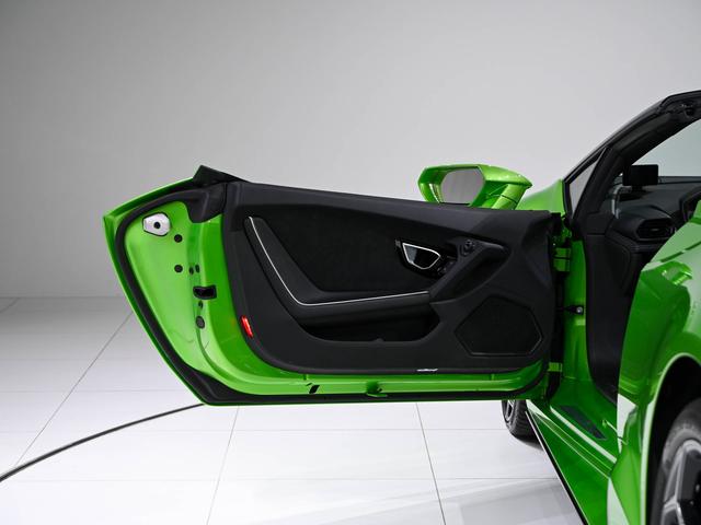 ウラカン EVOスパイダー Lamborghini認定中古車 メーカー保証付 ロードアシスタンス Selezione Lamborghini Certified Pre-Owned(11枚目)
