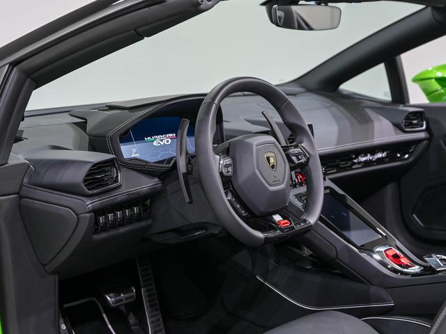 ウラカン EVOスパイダー Lamborghini認定中古車 メーカー保証付 ロードアシスタンス Selezione Lamborghini Certified Pre-Owned(17枚目)