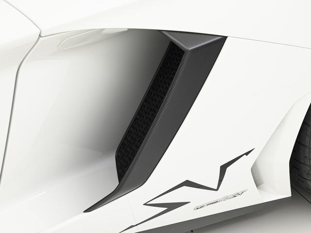 アヴェンタドール ＳＶ　４ＷＤ　Ｂｉａｎｃｏ　Ｉｓｉｓ　Ｌａｍｂｏｒｇｈｉｎｉ認定中古車　メーカー保証付　ロードアシスタンス　Ｓｅｌｅｚｉｏｎｅ　Ｌａｍｂｏｒｇｈｉｎｉ　Ｃｅｒｔｉｆｉｅｄ　Ｐｒｅ－Ｏｗｎｅｄ（33枚目）