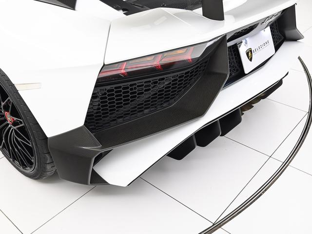 アヴェンタドール ＳＶ　４ＷＤ　Ｂｉａｎｃｏ　Ｉｓｉｓ　Ｌａｍｂｏｒｇｈｉｎｉ認定中古車　メーカー保証付　ロードアシスタンス　Ｓｅｌｅｚｉｏｎｅ　Ｌａｍｂｏｒｇｈｉｎｉ　Ｃｅｒｔｉｆｉｅｄ　Ｐｒｅ－Ｏｗｎｅｄ（36枚目）