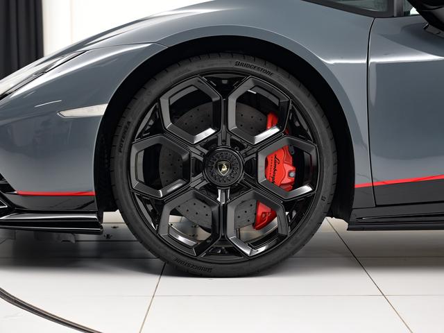 ウラカン テクニカ (LDF) Grigio Telesto Lamborghini認定中古車 メーカー保証付 ロードアシスタンス Selezione Lamborghini Certified Pre-Owned(26枚目)