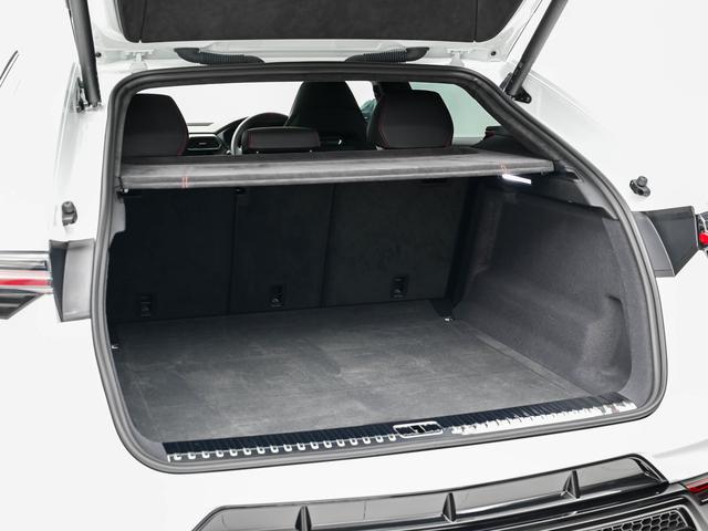 ウルス Ｓ　Ｌａｍｂｏｒｇｈｉｎｉ認定中古車　メーカー保証付　ロードアシスタンス　Ｓｅｌｅｚｉｏｎｅ　Ｌａｍｂｏｒｇｈｉｎｉ　Ｃｅｒｔｉｆｉｅｄ　Ｐｒｅ－Ｏｗｎｅｄ（9枚目）