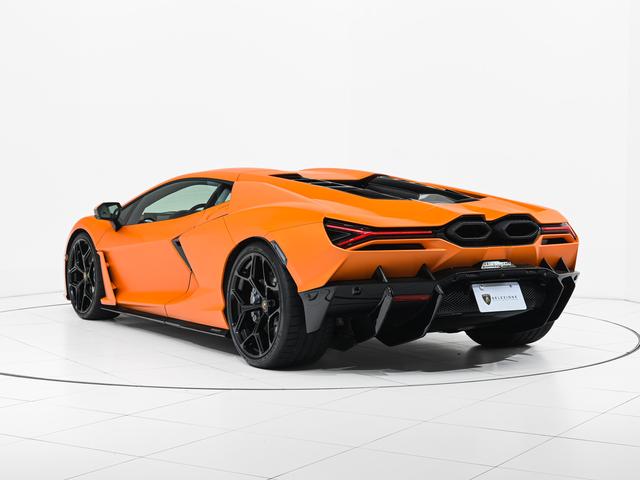 レヴエルト ６．５　４ＷＤ　Ａｒａｎｃｉｏ　Ａｎｔｈａｅｕｓ　Ｌａｍｂｏｒｇｈｉｎｉ認定中古車　メーカー保証付　ロードアシスタンス　Ｓｅｌｅｚｉｏｎｅ　Ｌａｍｂｏｒｇｈｉｎｉ　Ｃｅｒｔｉｆｉｅｄ　Ｐｒｅ－Ｏｗｎｅｄ（7枚目）