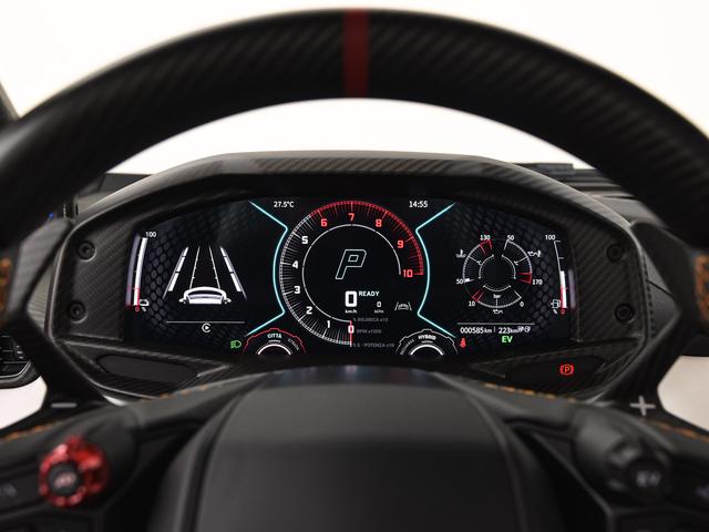 レヴエルト ６．５　４ＷＤ　Ａｒａｎｃｉｏ　Ａｎｔｈａｅｕｓ　Ｌａｍｂｏｒｇｈｉｎｉ認定中古車　メーカー保証付　ロードアシスタンス　Ｓｅｌｅｚｉｏｎｅ　Ｌａｍｂｏｒｇｈｉｎｉ　Ｃｅｒｔｉｆｉｅｄ　Ｐｒｅ－Ｏｗｎｅｄ（20枚目）