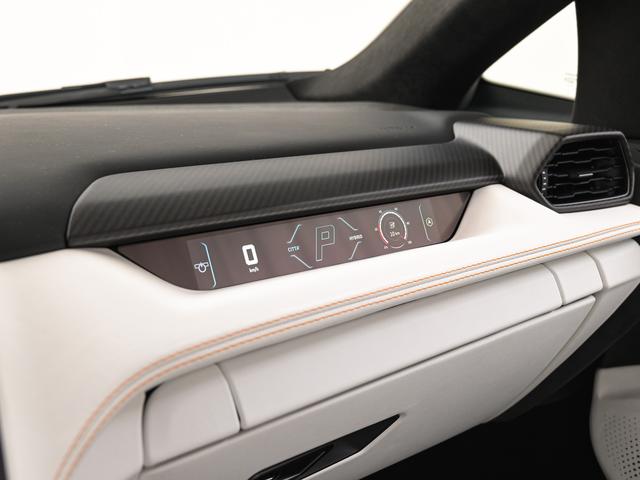 レヴエルト ６．５　４ＷＤ　Ａｒａｎｃｉｏ　Ａｎｔｈａｅｕｓ　Ｌａｍｂｏｒｇｈｉｎｉ認定中古車　メーカー保証付　ロードアシスタンス　Ｓｅｌｅｚｉｏｎｅ　Ｌａｍｂｏｒｇｈｉｎｉ　Ｃｅｒｔｉｆｉｅｄ　Ｐｒｅ－Ｏｗｎｅｄ（25枚目）