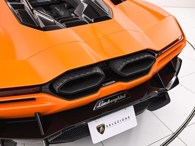 レヴエルト ６．５　４ＷＤ　Ａｒａｎｃｉｏ　Ａｎｔｈａｅｕｓ　Ｌａｍｂｏｒｇｈｉｎｉ認定中古車　メーカー保証付　ロードアシスタンス　Ｓｅｌｅｚｉｏｎｅ　Ｌａｍｂｏｒｇｈｉｎｉ　Ｃｅｒｔｉｆｉｅｄ　Ｐｒｅ－Ｏｗｎｅｄ（33枚目）