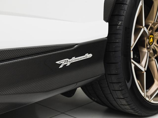 ウルス ペルフォルマンテ Lamborghini認定中古車 メーカー保証付 ロードアシスタンス Selezione Lamborghini Certified Pre-Owned(40枚目)