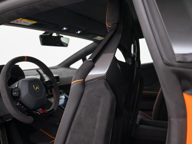 ウラカン 　Ｓｔｅｒｒａｔｏ　Ｌａｍｂｏｒｇｈｉｎｉ認定中古車　メーカー保証付　ロードアシスタンス　Ｓｅｌｅｚｉｏｎｅ　Ｌａｍｂｏｒｇｈｉｎｉ　Ｃｅｒｔｉｆｉｅｄ　Ｐｒｅ－Ｏｗｎｅｄ（19枚目）