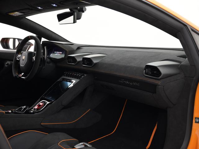 ウラカン 　Ｓｔｅｒｒａｔｏ　Ｌａｍｂｏｒｇｈｉｎｉ認定中古車　メーカー保証付　ロードアシスタンス　Ｓｅｌｅｚｉｏｎｅ　Ｌａｍｂｏｒｇｈｉｎｉ　Ｃｅｒｔｉｆｉｅｄ　Ｐｒｅ－Ｏｗｎｅｄ（20枚目）