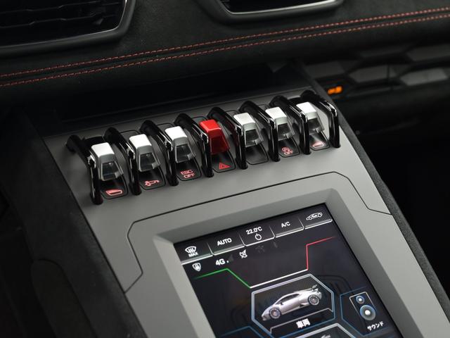 ウラカン ＳＴＯ　（ＬＤＦ）　Ｂｉａｎｃｏ　Ｍｏｎｏｃｅｒｕｓ　Ｌａｍｂｏｒｇｈｉｎｉ認定中古車　メーカー保証付　ロードアシスタンス　Ｓｅｌｅｚｉｏｎｅ　Ｌａｍｂｏｒｇｈｉｎｉ　Ｃｅｒｔｉｆｉｅｄ　Ｐｒｅ－Ｏｗｎｅｄ（24枚目）