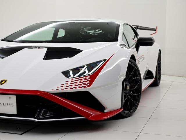 ウラカン ＳＴＯ　（ＬＤＦ）　Ｂｉａｎｃｏ　Ｍｏｎｏｃｅｒｕｓ　Ｌａｍｂｏｒｇｈｉｎｉ認定中古車　メーカー保証付　ロードアシスタンス　Ｓｅｌｅｚｉｏｎｅ　Ｌａｍｂｏｒｇｈｉｎｉ　Ｃｅｒｔｉｆｉｅｄ　Ｐｒｅ－Ｏｗｎｅｄ（36枚目）